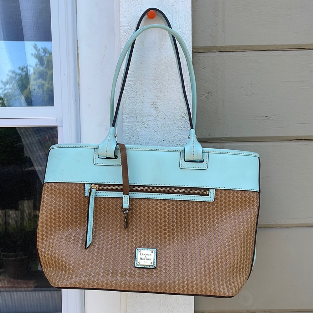 Dooney & Bourke Summer Bag